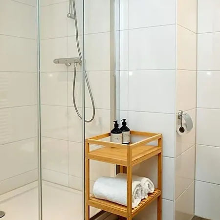 فندق Urban 4*