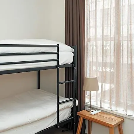 فندق Urban 4*